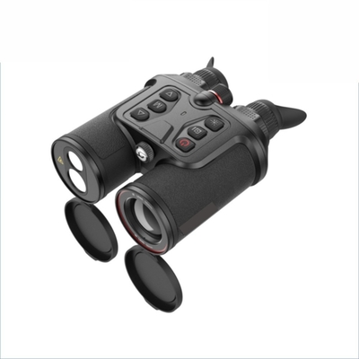 Binocolo infrarosso militare TN430 tenuto in mano