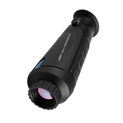 Cannocchiale termico impermeabile tenuto in mano di S25X per cercare 640x480 di alta risoluzione